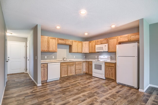 Building Photo - 1563 Gunston Dr