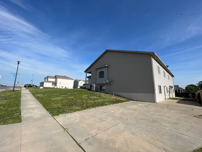 Foto del edificio - 7200 Whitewater Ln