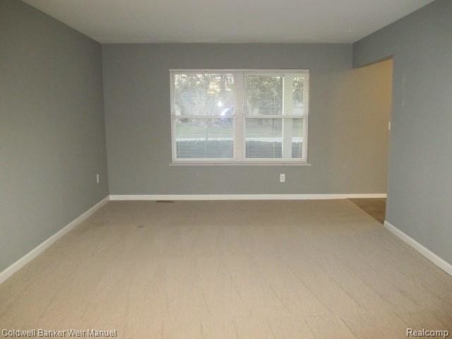 Building Photo - 4474 Holly Dr