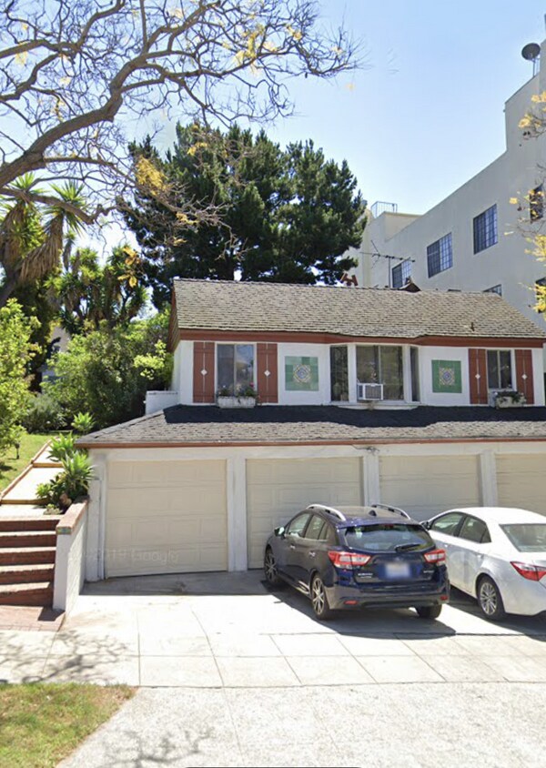 Primary Photo - 10792 Wilkins Ave