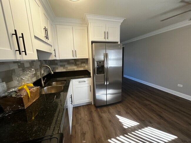 Foto del edificio - 4925 Fairview Ave