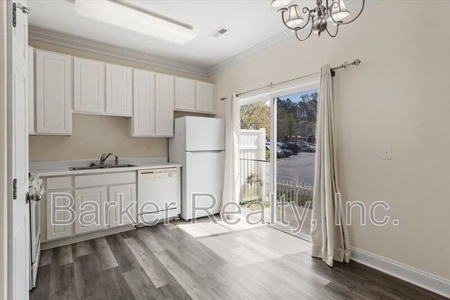 Building Photo - 11731-101 Mezzanine Drive