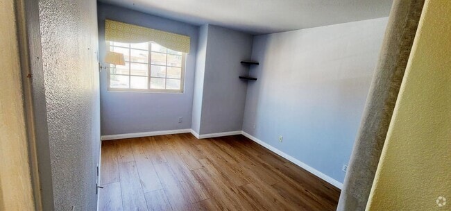 Building Photo - 7320 Penara Pl