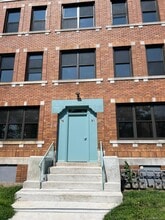 Building Photo - 79 Barbour St