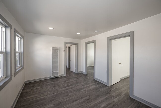 Foto del edificio - 5248 Almont St