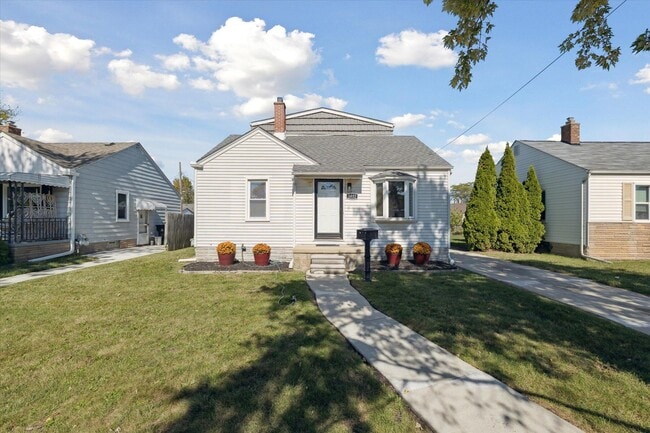 Building Photo - 1032 Hudson St
