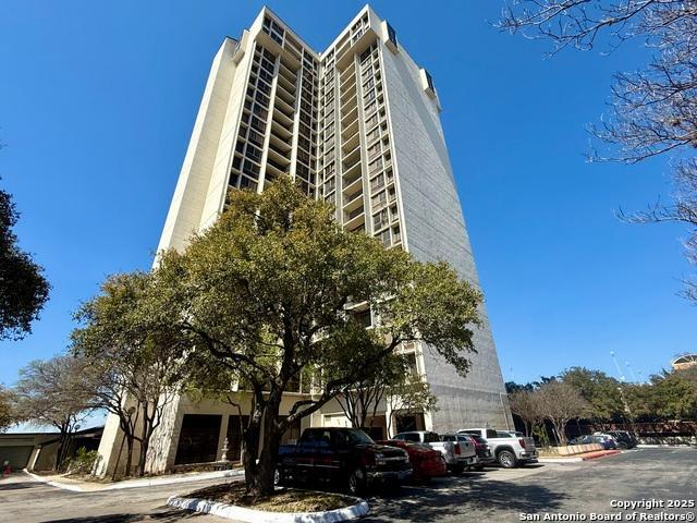 Foto del edificio - 7701 Wurzbach Rd