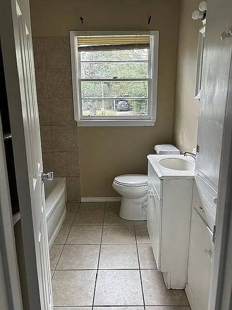 Foto del edificio - 3056 Farcott St