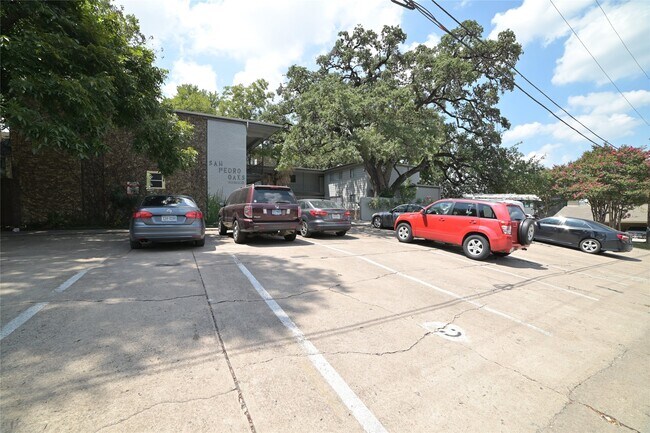 Foto del edificio - 803 W 28th St