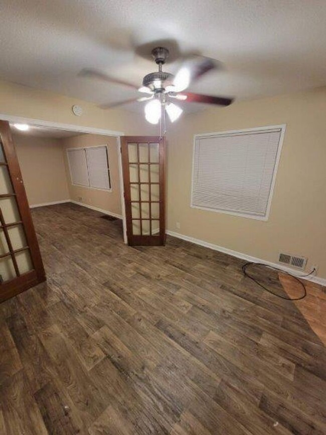 Building Photo - BELOW MARKET RENT!