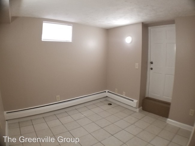 Building Photo - 13 Allen St