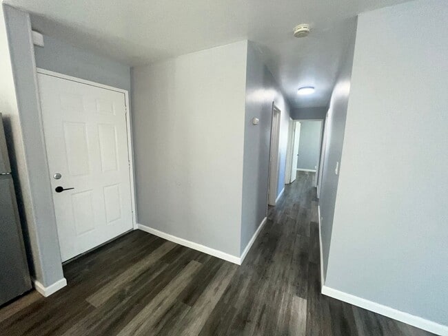 Building Photo - 7160 Pearson St