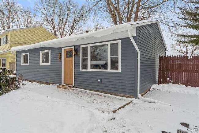 Foto del edificio - 7891 Areopagitica Ave