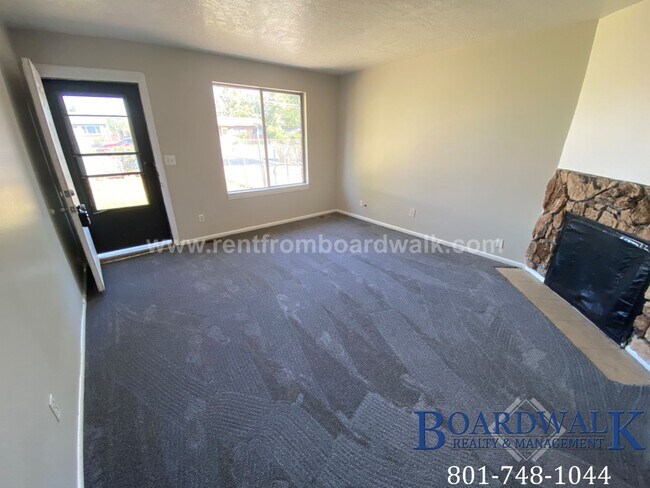 Building Photo - 1453/1455 W 2320 S