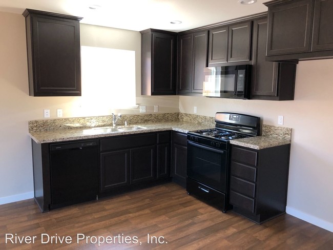 Building Photo - 3 br, 2 bath House - 597 Janell Ct