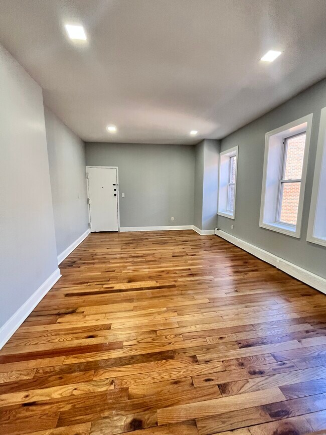 117 Wade St 4A - 121 Wade St