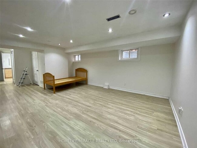 Building Photo - 3081 Nawbrook Rd