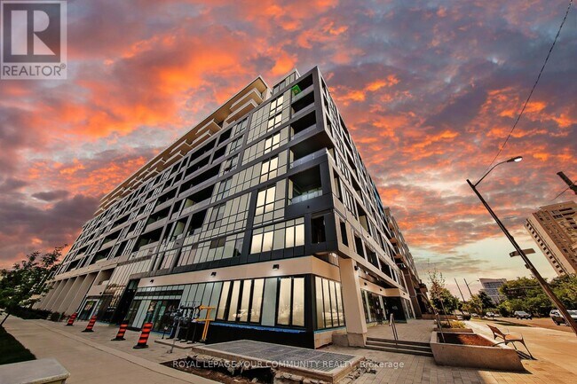 Photo du bâtiment - 625-625 Sheppard Ave E