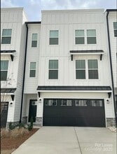 Building Photo - 9217 Walnut Hl Rd NW