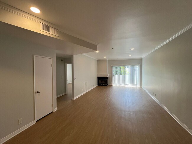 Foto del interior - 16070 Sunset Blvd