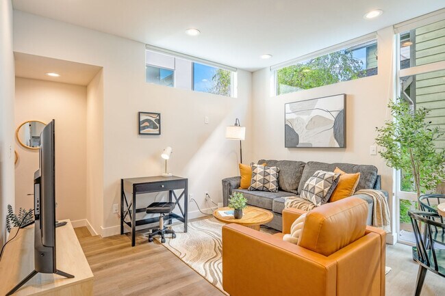 Foto del edificio - 1609 S Washington St