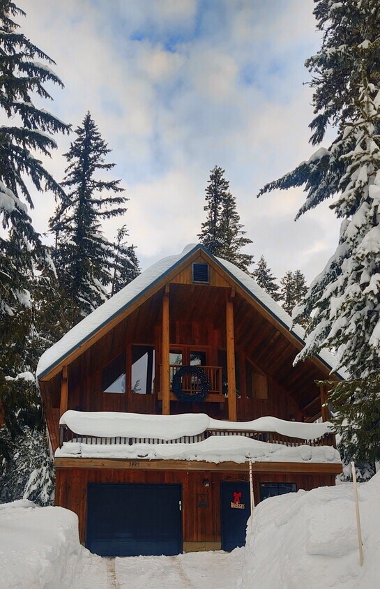 30011 E Alpen Way, Government Camp, OR 97028 House Rental in