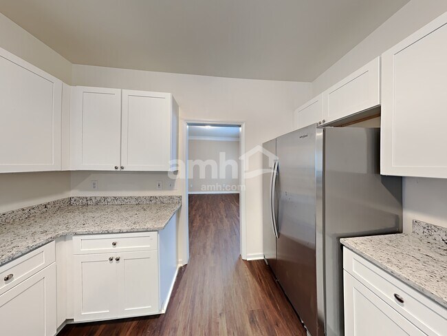 Building Photo - 5702 Myakka Ct