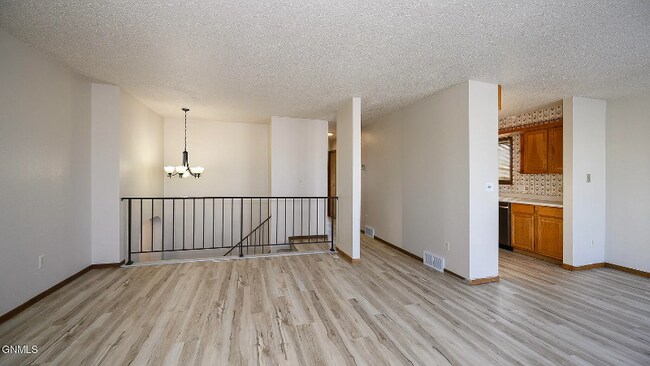 Foto del edificio - 1731 5th Ave NE