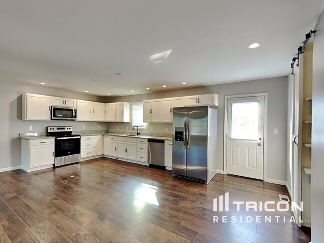 Foto del edificio - 424 Remington Ct
