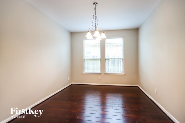 Foto del edificio - 183 Knollbrook Cir