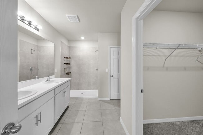 Building Photo - 1905 NW 23rd St