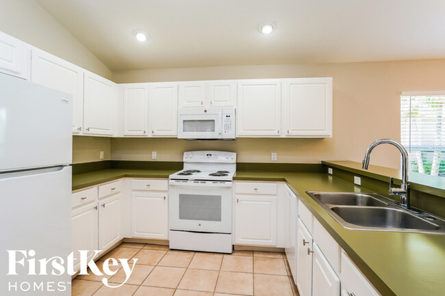 Foto del edificio - 8829 Cypress Preserve Pl