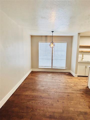 Foto del edificio - 2211 S Vernon Ave