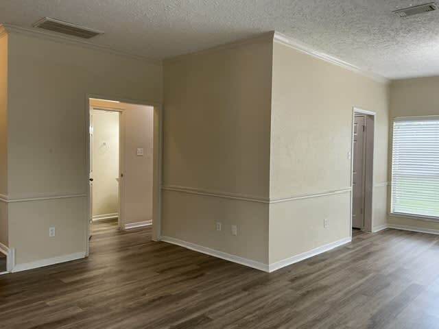 Building Photo - 14423 Sun Harbor Dr