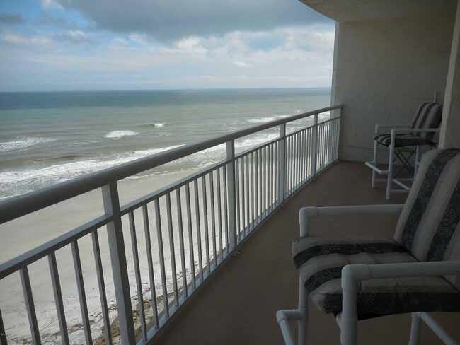 Building Photo - 1601 Ocean Dr S