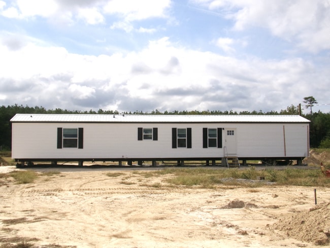 Building Photo - 400 Patriot Ln