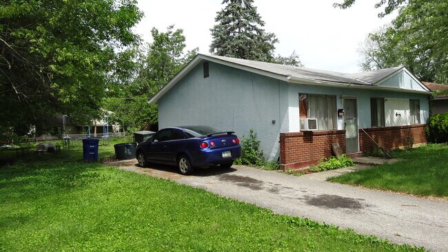 Building Photo - 1839 Fleming Rd