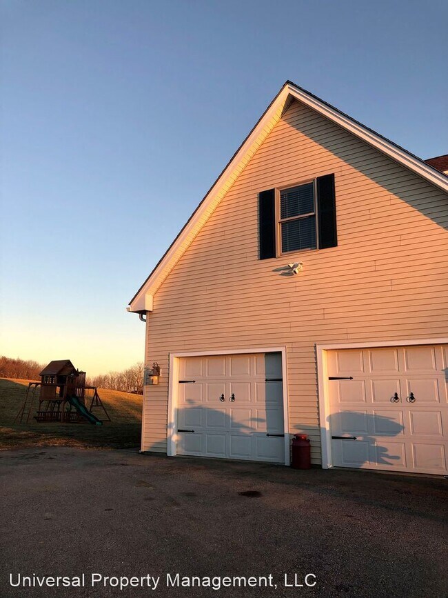 Foto del edificio - 4 br, 3.5 bath House - 65 Chestnut Pond Rd