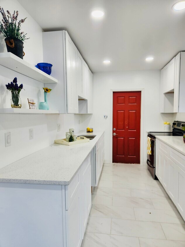 Foto principal - 1211 9th Ave S