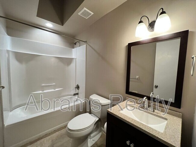 Foto del edificio - 1136 Glengarry Way