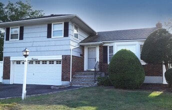 Building Photo - 14 Forest Dr