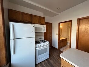 Building Photo - 3464 N Clark St