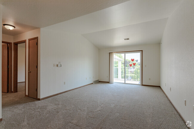 1BR, 1BA - Parkway Landings 55+ Senior Luxury Living