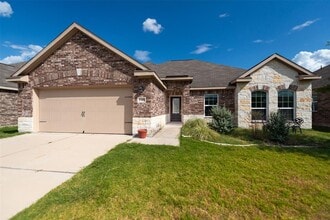 Building Photo - 1349 Twin Estates Dr