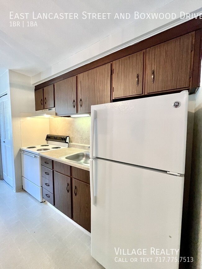 Building Photo - Budget-friendly 1-Bed w/ On-Site Laundry &...