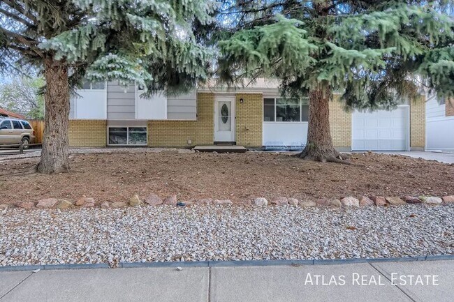 Foto del edificio - 7240 Roaring Spring Terrace
