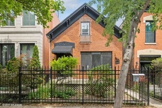 Building Photo - 1840 W Huron St