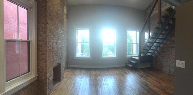Building Photo - 1712 Madison Rd