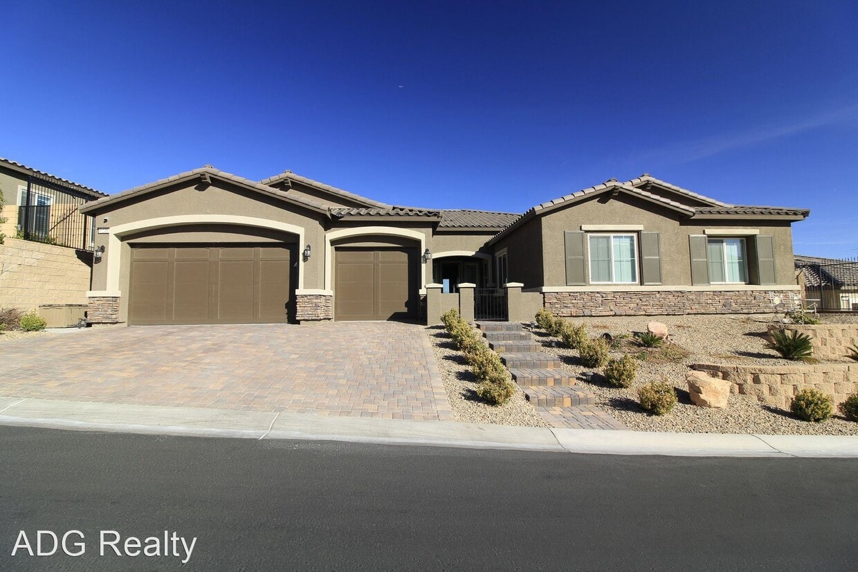 Primary Photo - 4 br, 3.5 bath House - 6248 Carol Butte Ct