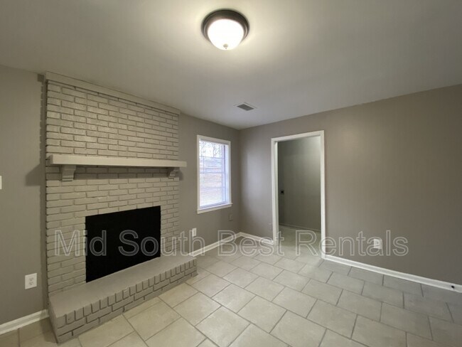 Building Photo - 3316 Creighton Ave
